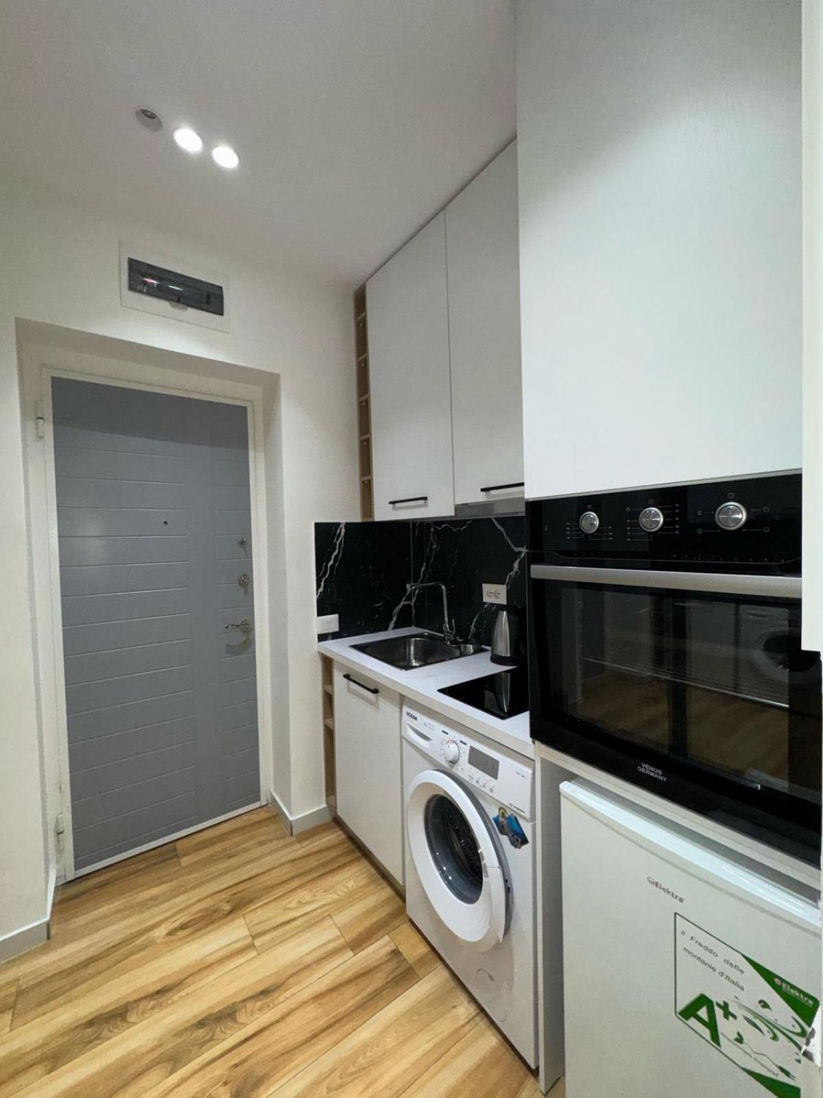 Luxury Blloku Apartament